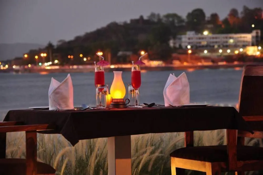 Hotel Lakend Udaipur 5*,